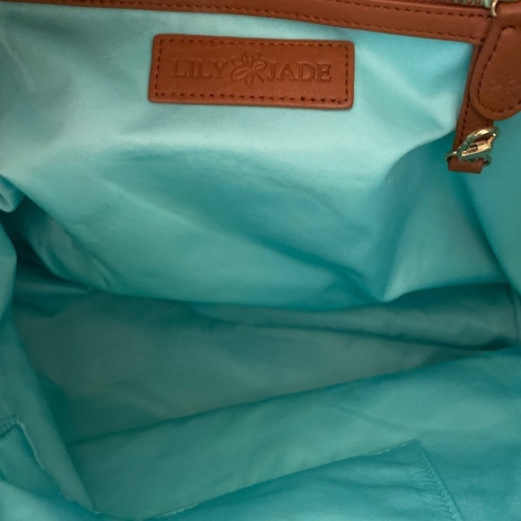 Lily Jade Women’s Madeline Convertible Leather Pebble Diaper Bag Backpack - Picture 14 of 16